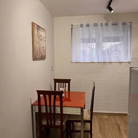 公寓 Lovely One Bedroom Flat In 1